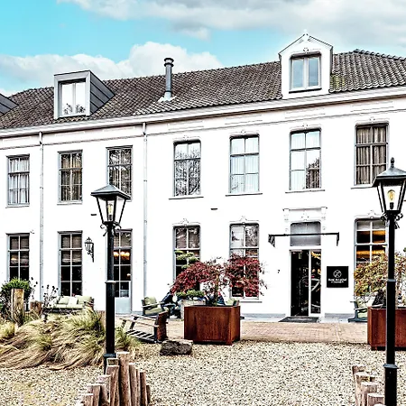 The George Hotel